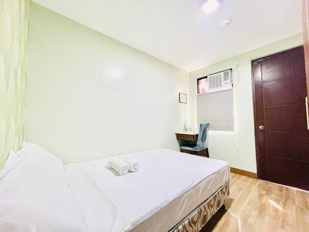 Oyo 1008 Armond Bed And Breakfast Мактан Экстерьер фото