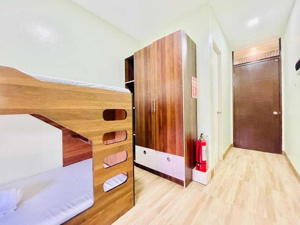 Oyo 1008 Armond Bed And Breakfast Мактан Экстерьер фото